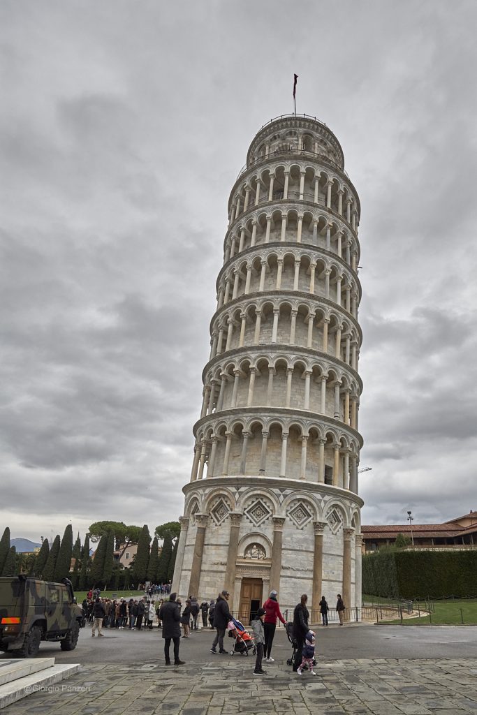 DSCF0927-683x1024 Piazza dei Miracoli a Pisa