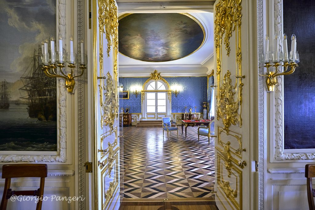 DSF4045-1024x683 I palazzi e i giardini di Peterhof, la Versailles russa