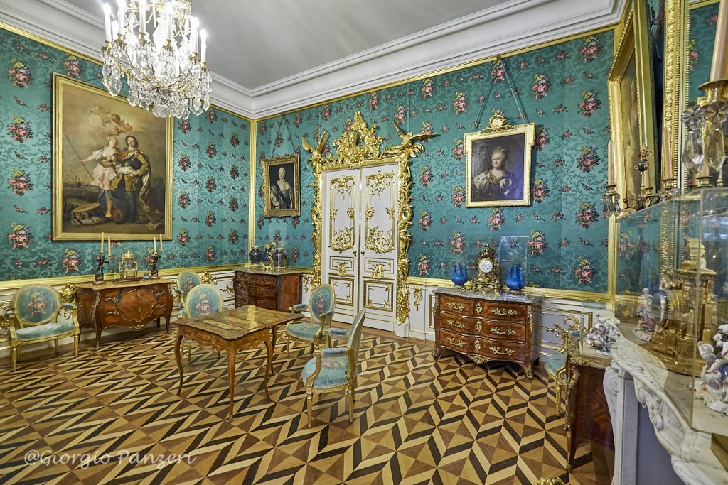 DSF4072-1024x683 I palazzi e i giardini di Peterhof, la Versailles russa