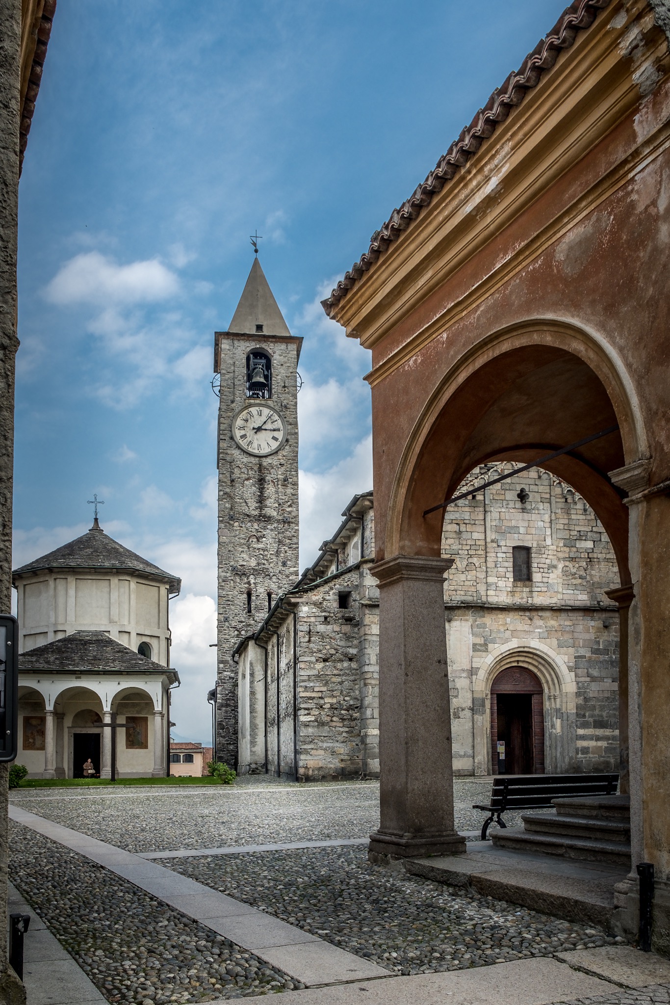 Baveno: Chiesa dei Santi Gervaso e Protaso e Battistero