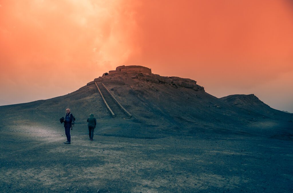 DSCF4191-1024x673 Lo Zoroastrismo iraniano: il Tempio del fuoco di Yazd e le Torri del Silenzio