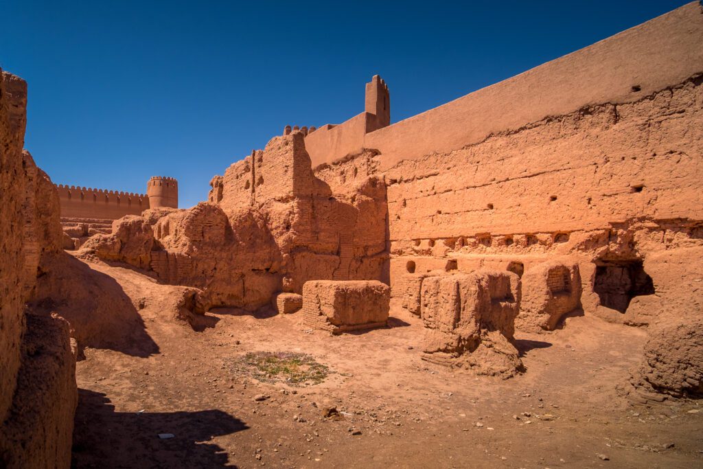 DSCF4228-1024x683 Iran: la bella cittadella fortificata in mattoni crudi di Rayen