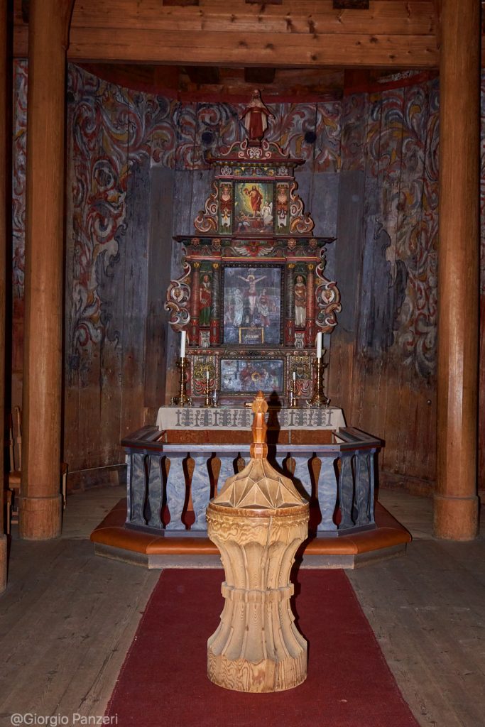 DSC00136-C1-683x1024 Heddal, la più grande Stvkirke (chiesa in legno) della Norvegia