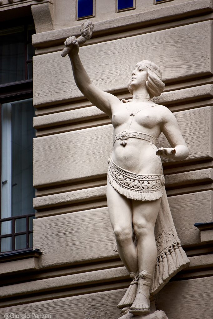 DSC08782-C1-683x1024 Art Nouveau a Riga