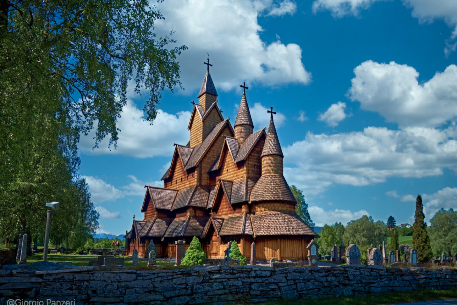 Heddal, la più grande Stvkirke (chiesa in legno) della Norvegia