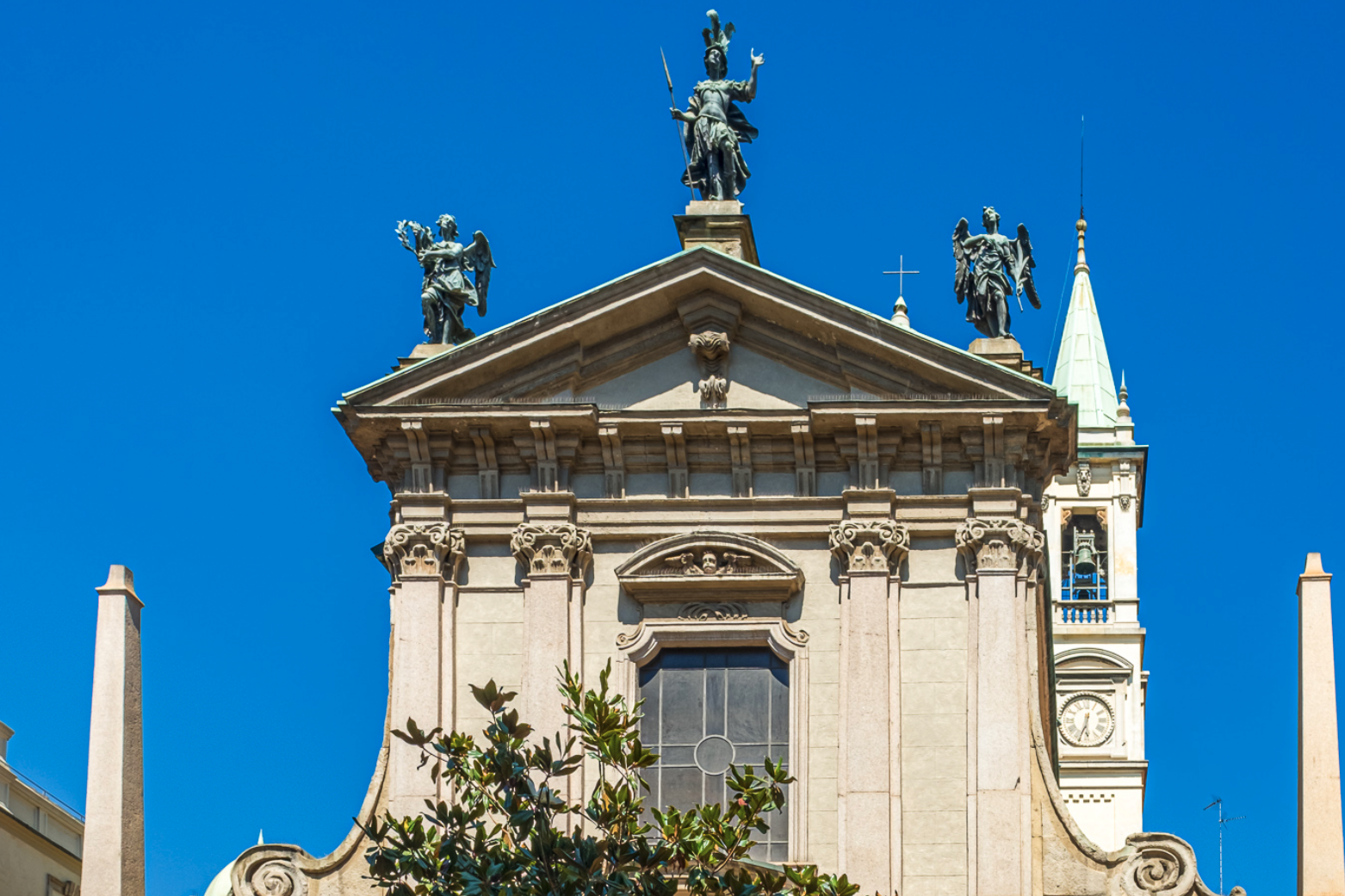 San Giorgio al Palazzo e le pitture di Bernardino Luini