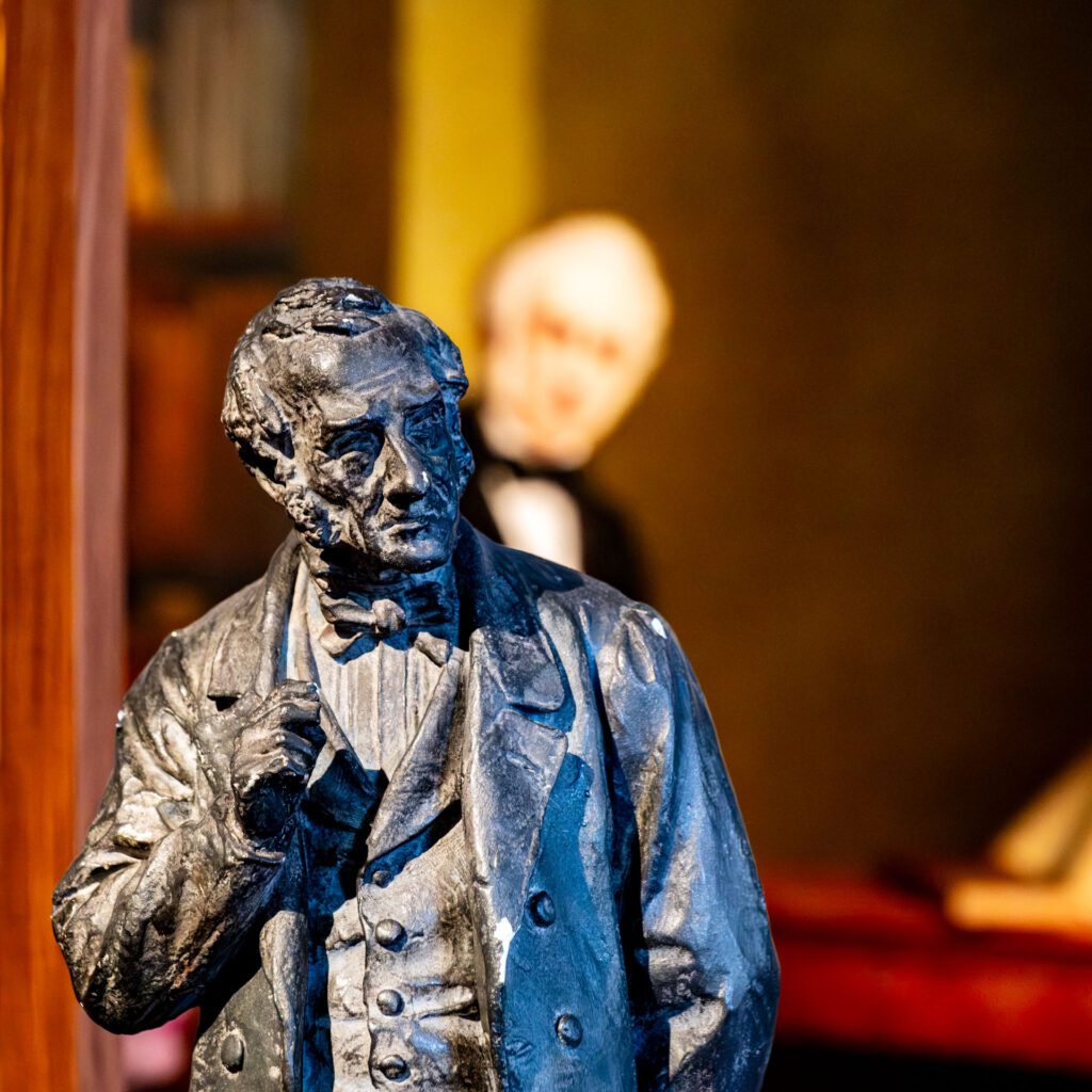 DSF7506-Migliorato-NR-1024x1024 Casa Manzoni: un tesoro storico di Milano