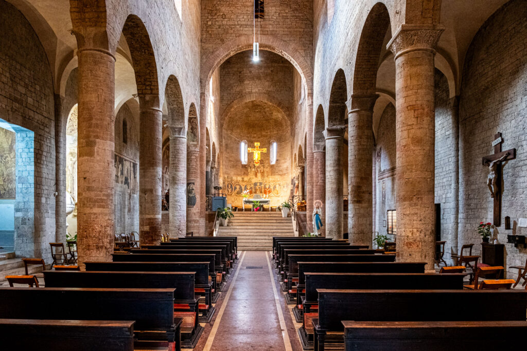 DSF0043-1024x683 La Basilica di San Gregorio Maggiore a Spoleto