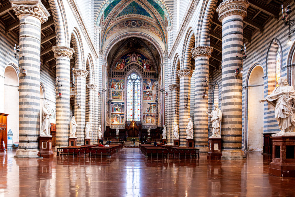 DSF0183-Enhanced-NR-1024x683 Il Duomo di Orvieto e le imperdibili opera d'arte